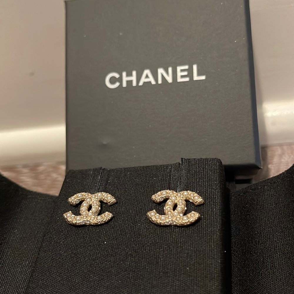 CHANEL Stud Earrings